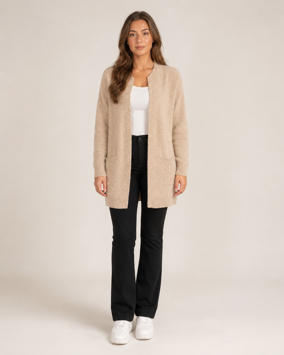 Wool sweater with polka dot print, round neck