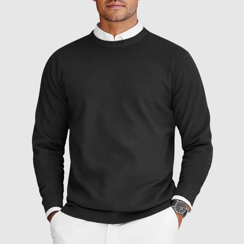 Lightweight Crew Neck Sweater in Soft Knit