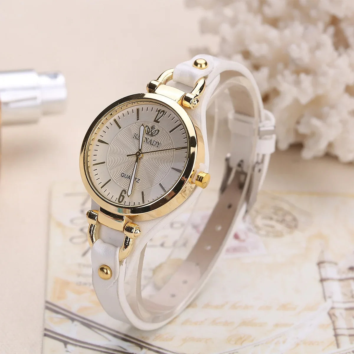 Elegant Vintage-Inspired Quartz Wristwatch with Gold-Tone Frame & Adjustable Bracelet 6