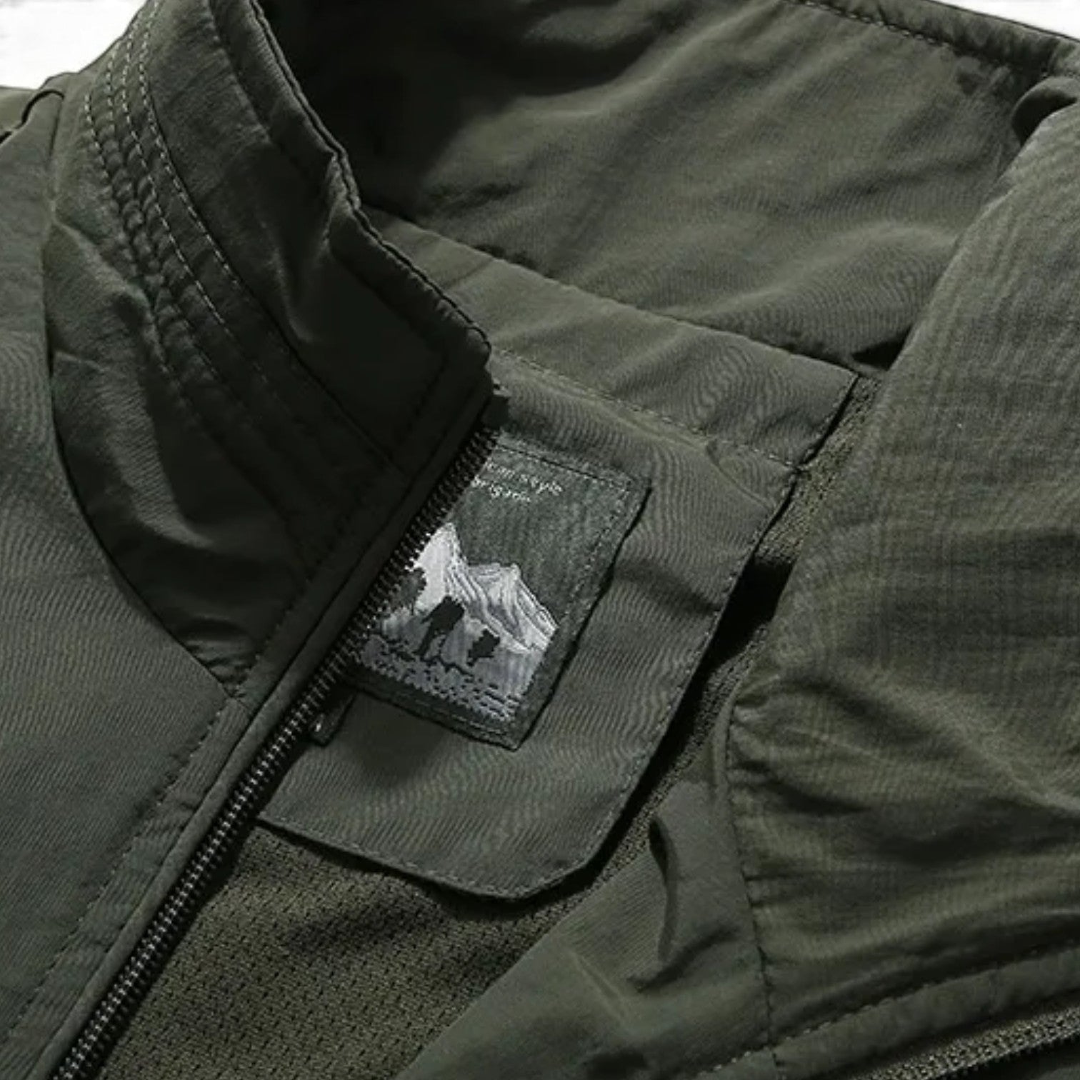 Felorro Lightweight Utility Gilet - Breathable Fabric with Functional Pockets 5