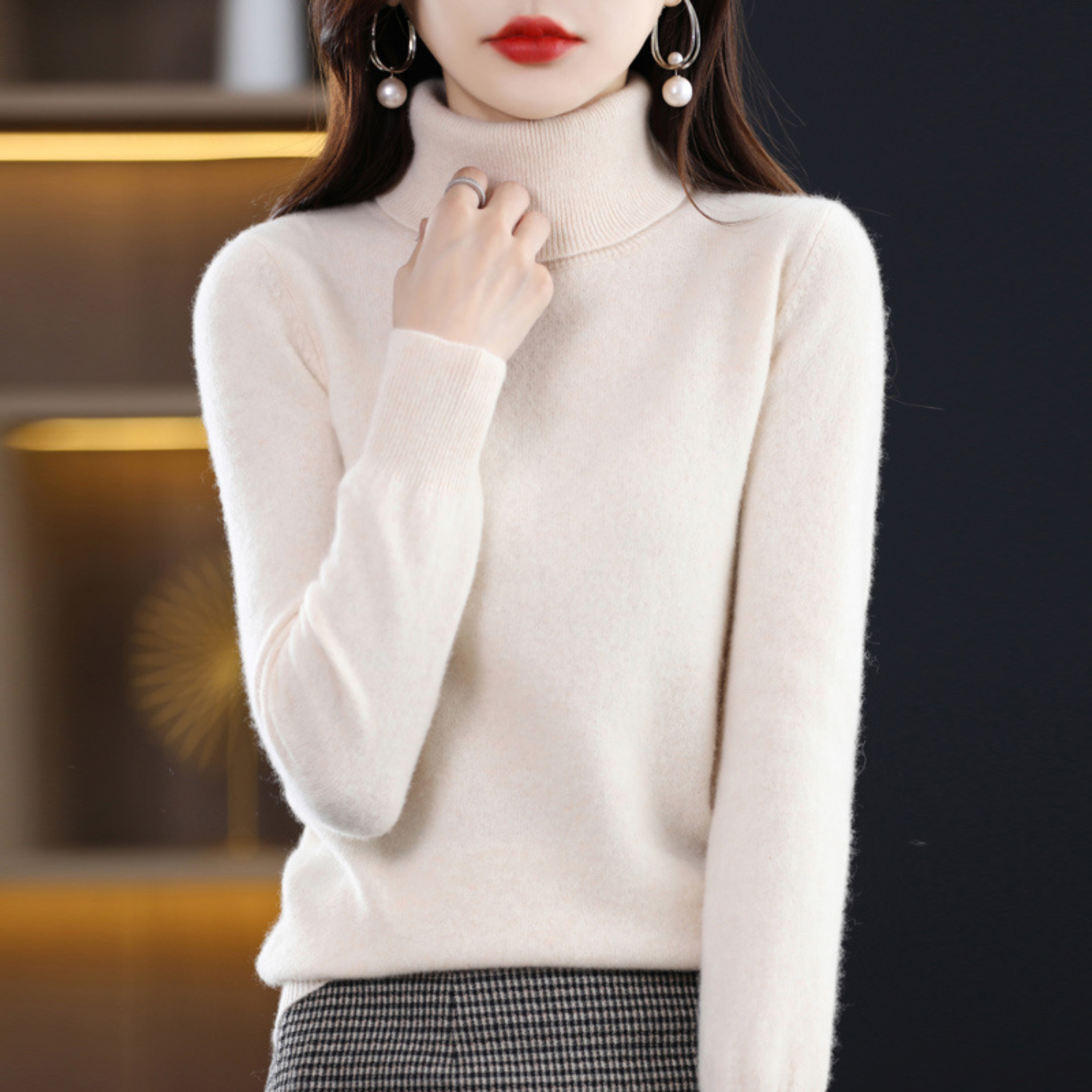 Turtleneck Sweater Soft Knit Roll-Neck