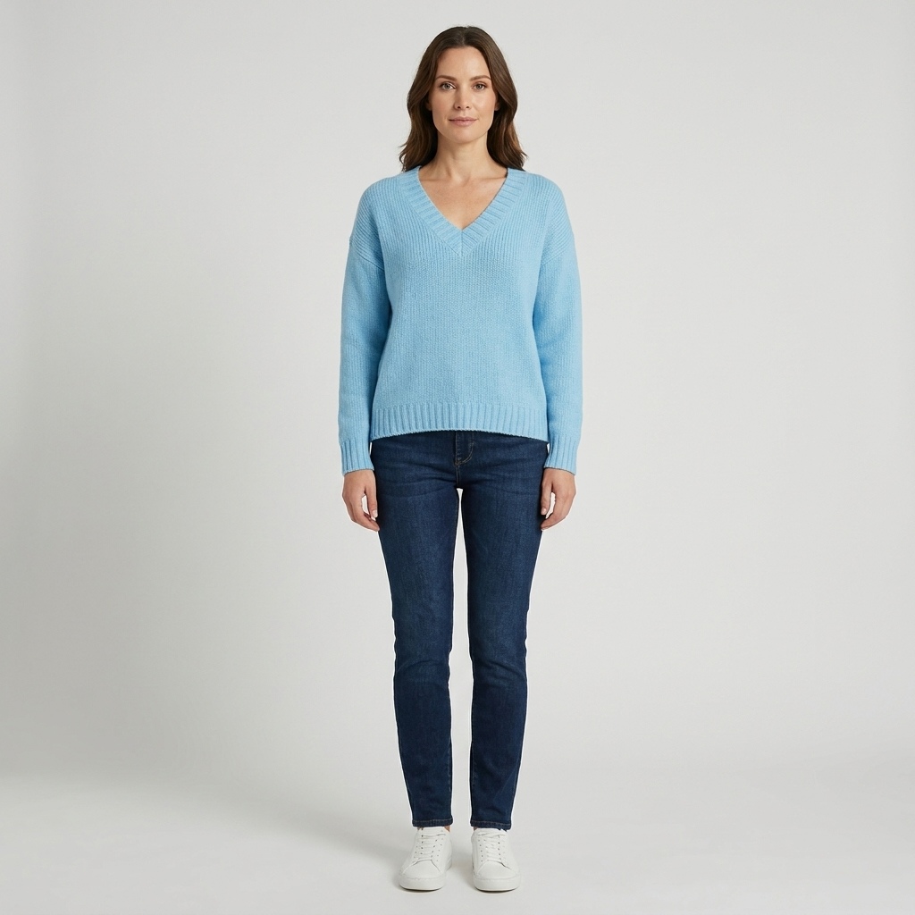 Soft Knit Jumper Cosy Everyday in blue, studio photo