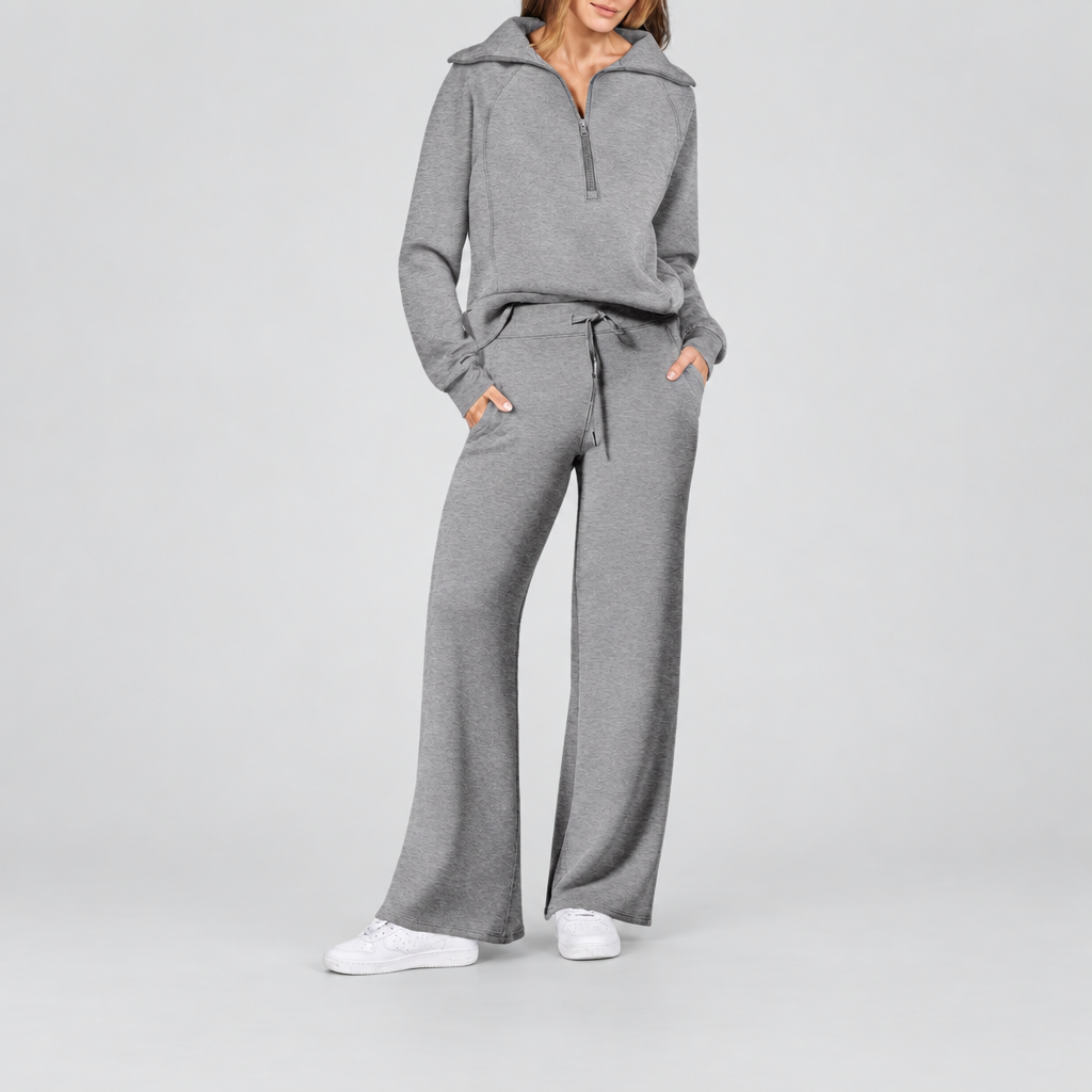 Loungewear Set Sweatshirt Joggers Soft Comfort in grey, light grey studio photo