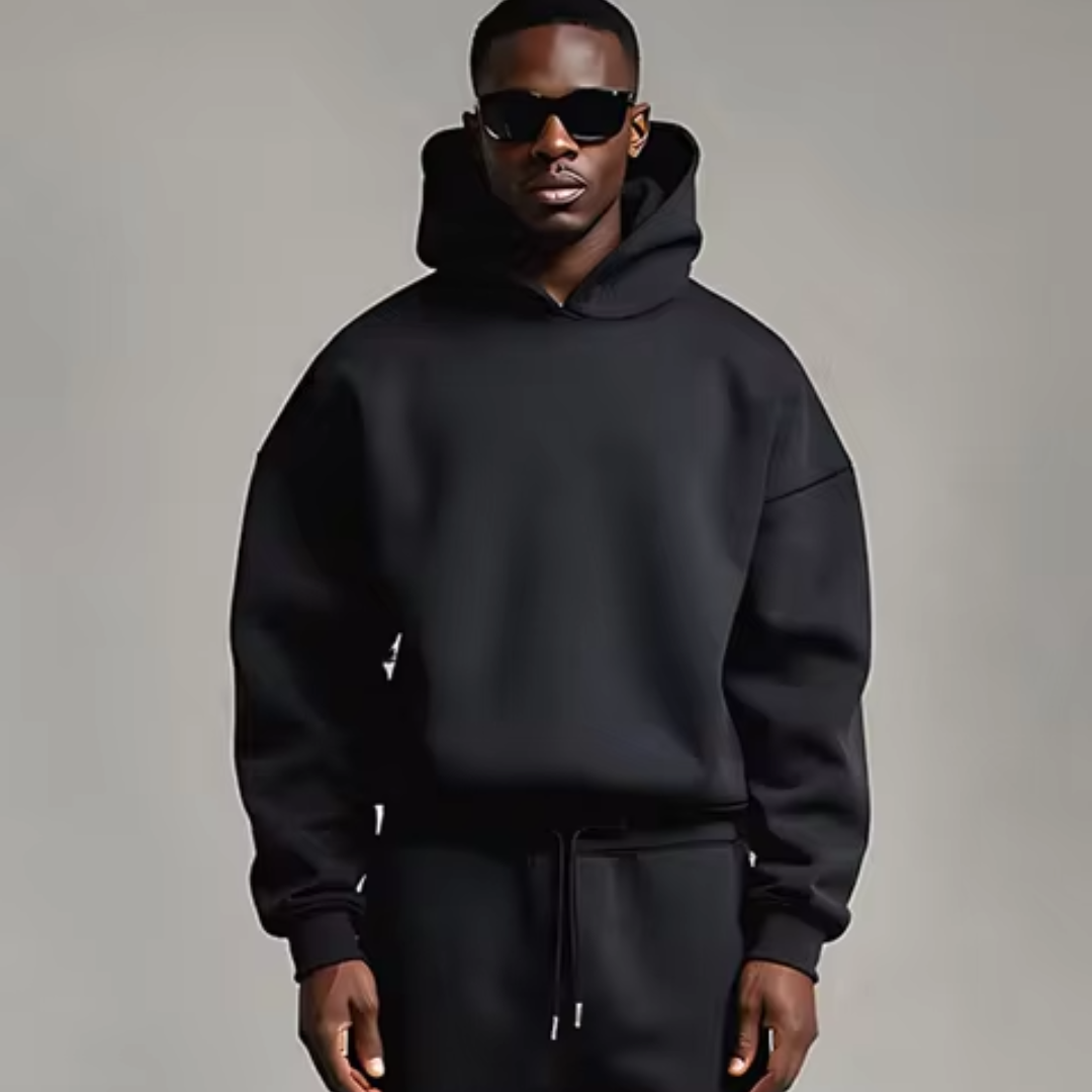 Two-piece casual set, matching top and trousers, in black