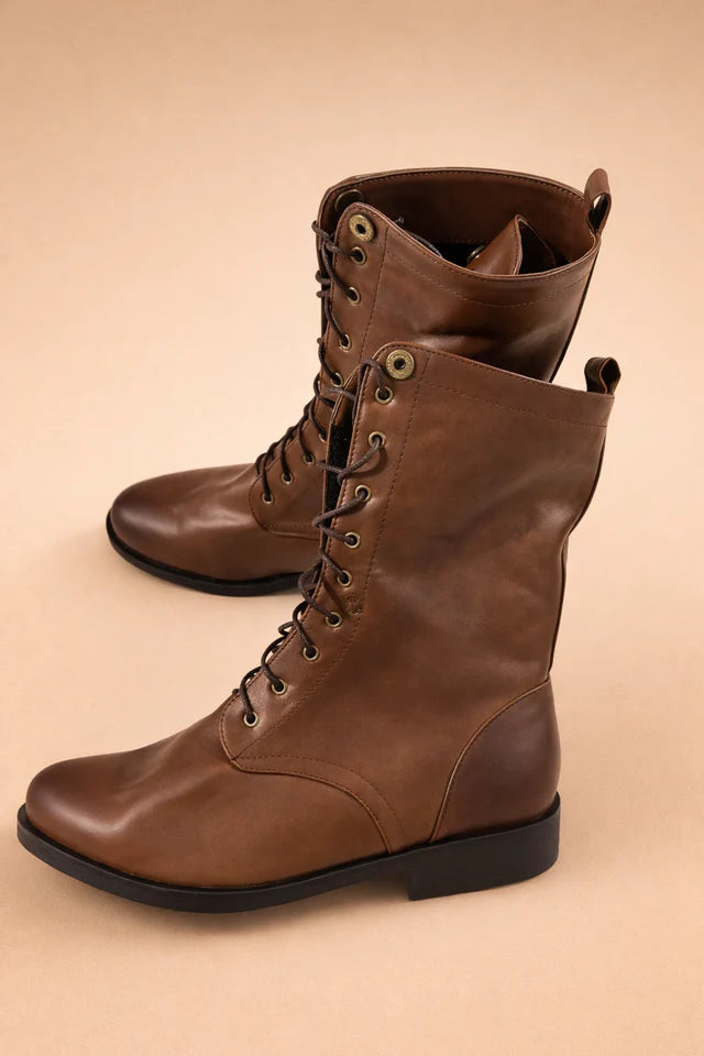 Lace Up Boots Foldable Shaft Treaded Sole
