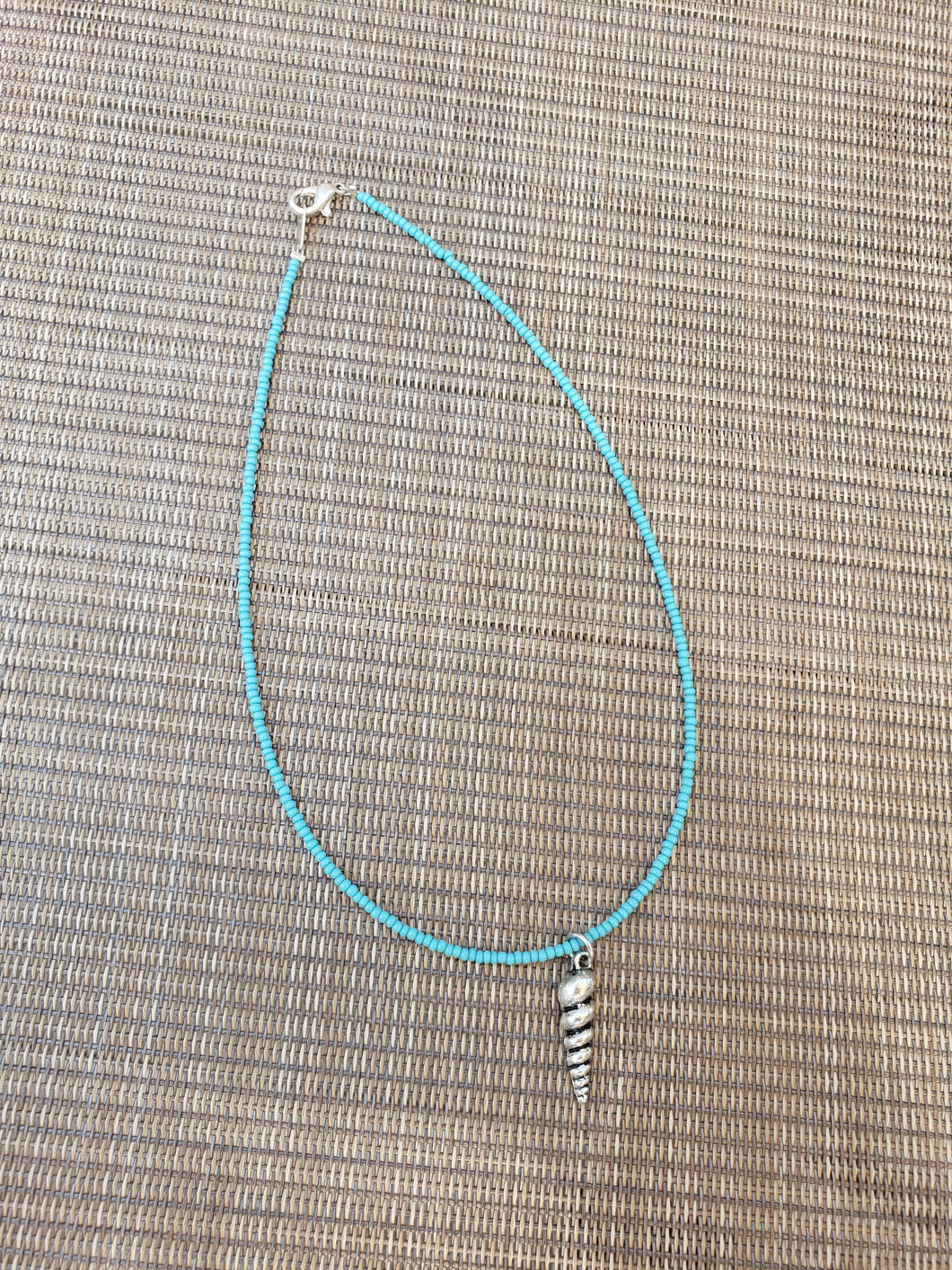 Turquoise Choker with Shell Charm-NS-15-0013