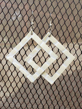 Load image into Gallery viewer, Leather Square Earrings EL-40-0001